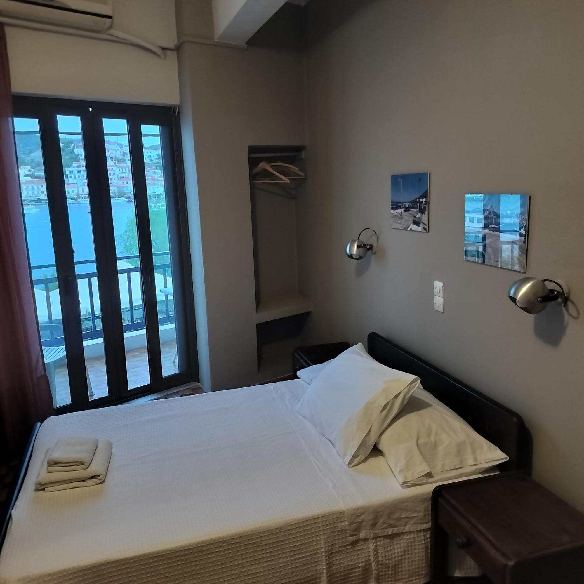 Bissias Guest House กาลาทาส ภายนอก รูปภาพ